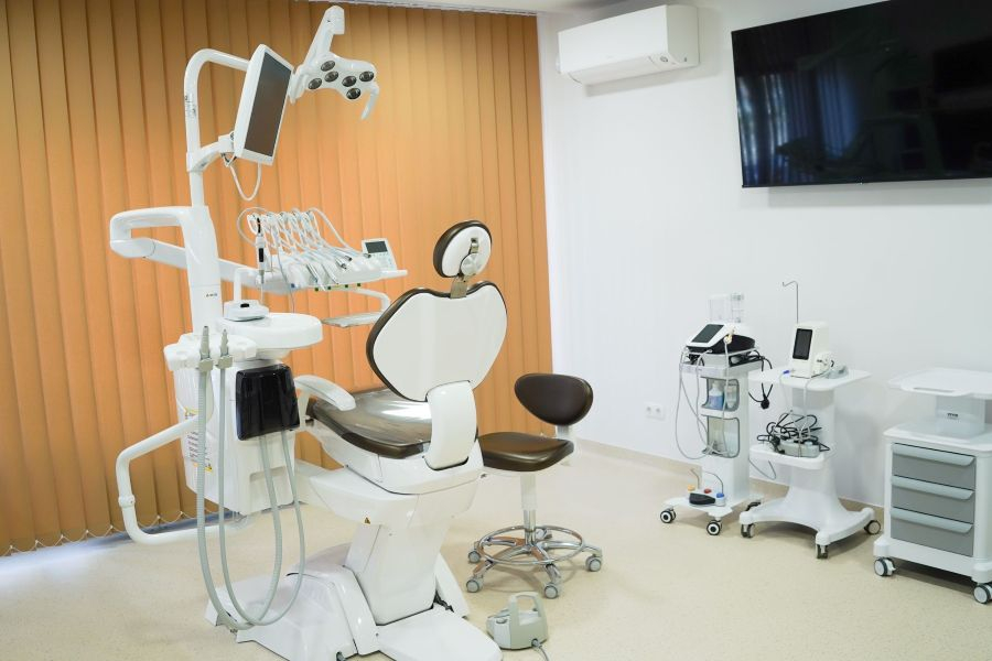 Oralis a inaugurat un nou centru medical stomatologic în Galați