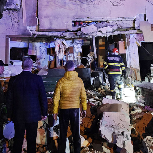 Explozie urmată de incendiu într-un apartament din Buftea s-a soldat cu două victime