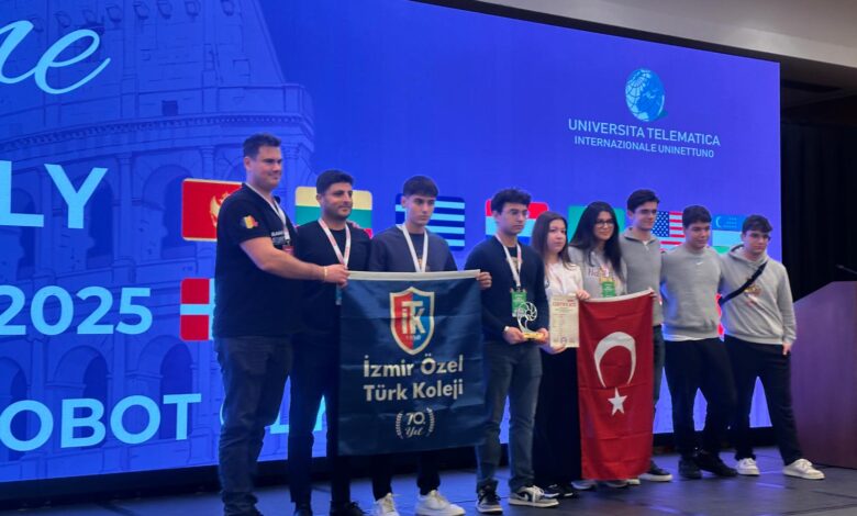 Elevii de la Liceul Alexandru Marghiloman, premiați la concursul internațional de robotică din Roma