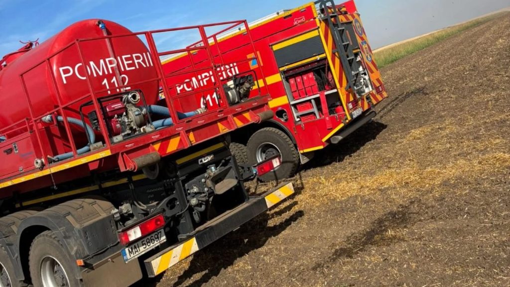 Incendiu la depozit de muniție din Mija, evacuate 25 de persoane