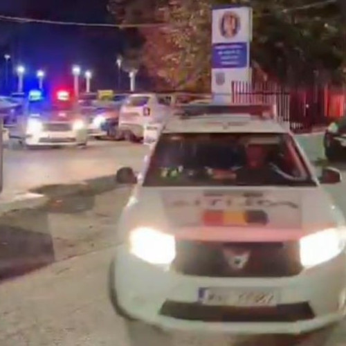 Două minore din Mărășești sancționate pentru apel fals la 112