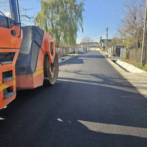 Finalizată modernizarea unei străzi de 1,5 km în comuna Dărmănești