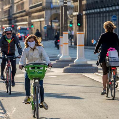 Un înalt funcționar francez acuzat că a drogat femei la interviuri pentru locuri de muncă