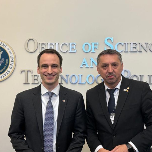 Ministrul Educaţiei a discutat la Casa Albă despre colaborarea ştiinţifică România-SUA