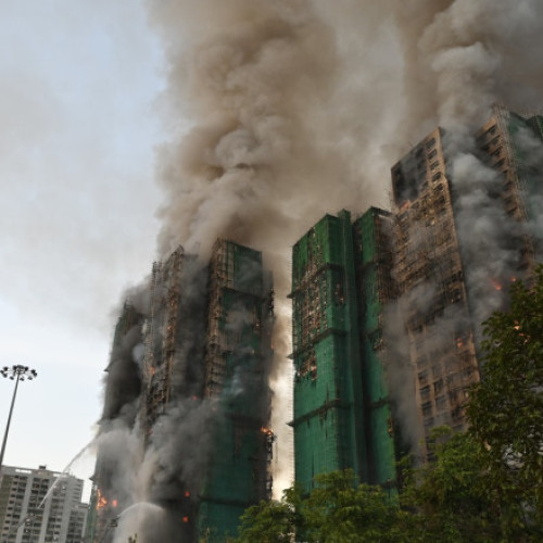 Incendiu devastator în Hong Kong: 44 de morți și sute de dispăruți în Tai Po