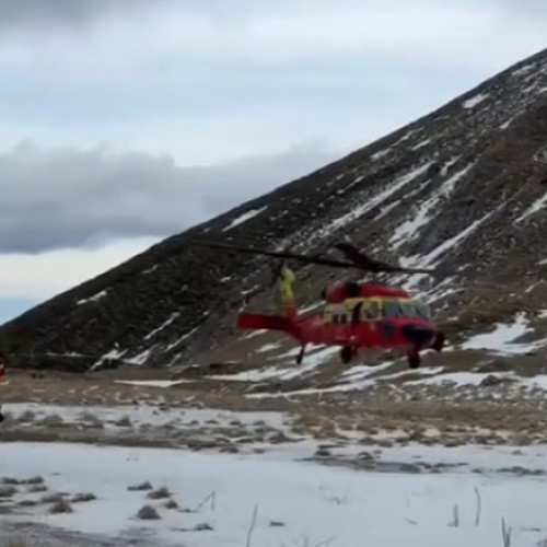 Elicopter Black Hawk folosit pentru prima dată în căutarea unui tânăr dispărut la munte