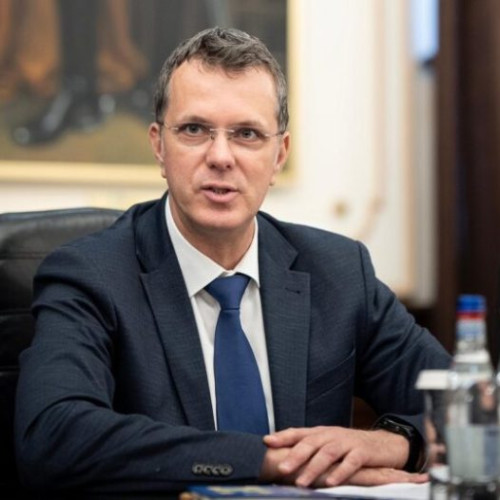 Ionuț Moșteanu, acuzat de falsificarea CV-ului în dosarul numirii la TAROM