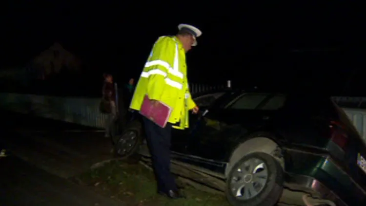 Tânăr fără permis, băut la volan, implicat într-un accident pe DJ 103G