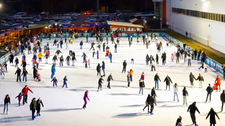 Cel mai mare patinoar din Cluj își deschide porțile pentru sezonul 2025
