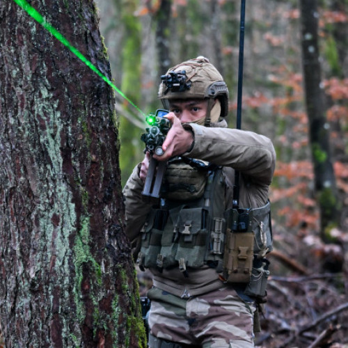 Franța reintroduce serviciul militar voluntar pe fondul tensiunilor cu Rusia