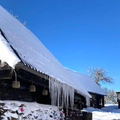 Primăria Cerbăl se pregătește pentru iarnă cu utilaje proprii și proiecte UE