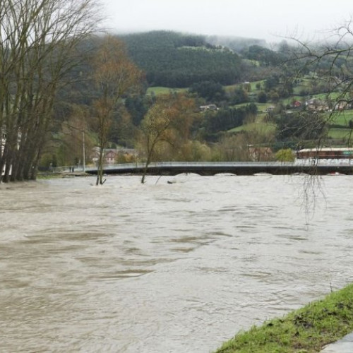 Cod galben de inundații în 11 județe din România, din cauza viiturilor rapide