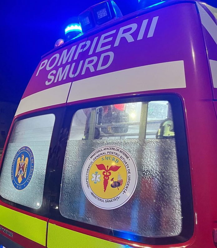 Tir și autoturism implicate într-un accident grav în Coțofănești