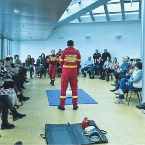 Ploieștiul, pas important în educația privind primul ajutor și defibrilarea