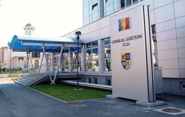 Consiliul Județean Cluj alocă 831.000 lei pentru investiții în școli și drumuri în comune