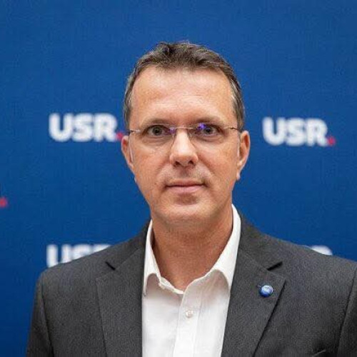 Ionuț Moșteanu și-a anunțat demisia din funcția de ministru al Apărării