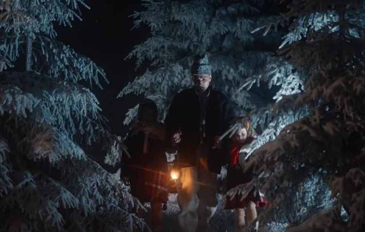 Deti Iuga și Oana Bozga-Pintea lansează colinda „În cetatea împărătească”