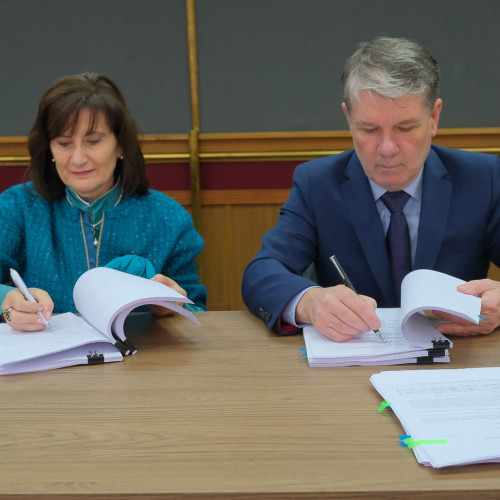 Primăria Brașov semnează un contract de 30 milioane euro pentru reabilitarea clădirilor publice