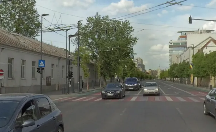 Trecerea de pietoni de pe bd. 21 Decembrie, pericol pentru elevii din Cluj-Napoca