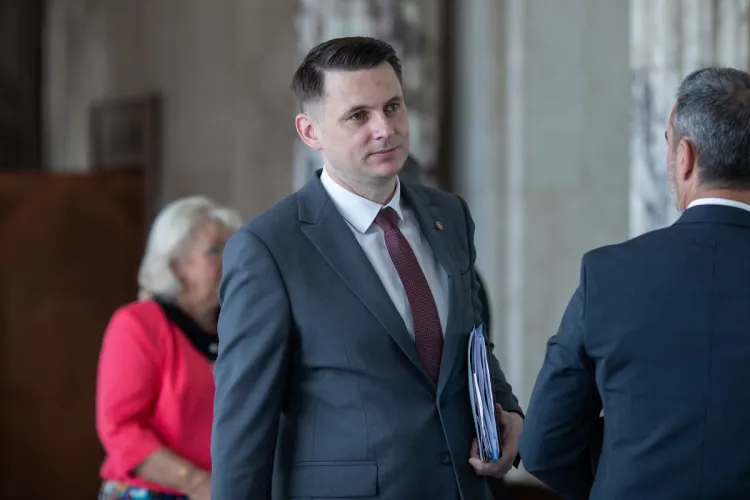 Promulgarea rapidă a reformei pensiilor magistraților, esențială pentru fondurile PNRR