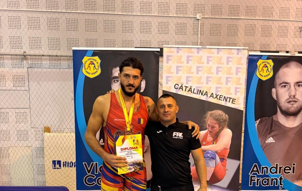 Alexandru Beșliu a câștigat medalia de bronz la Campionatul Național de lupte seniori 2025