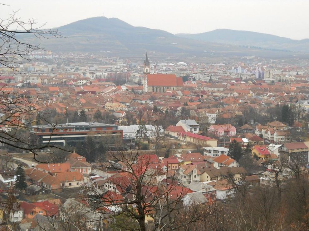 Primarul Gabriel Lazany susține dezvoltarea pe verticală și condiționează noile autorizări imobiliare