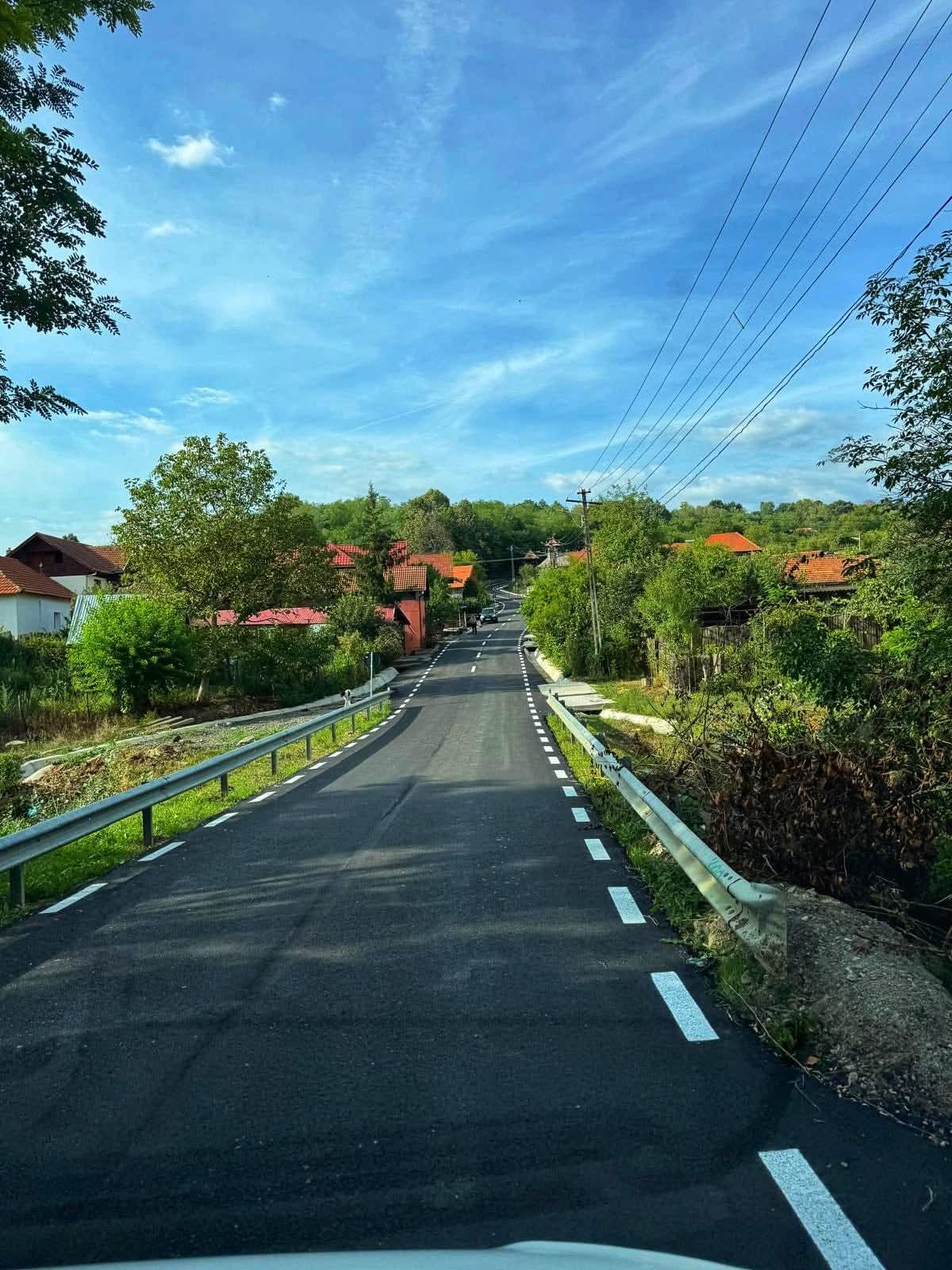 Finalizată reabilitarea drumului comunal DC 15 în satul Ohaba, Gorj