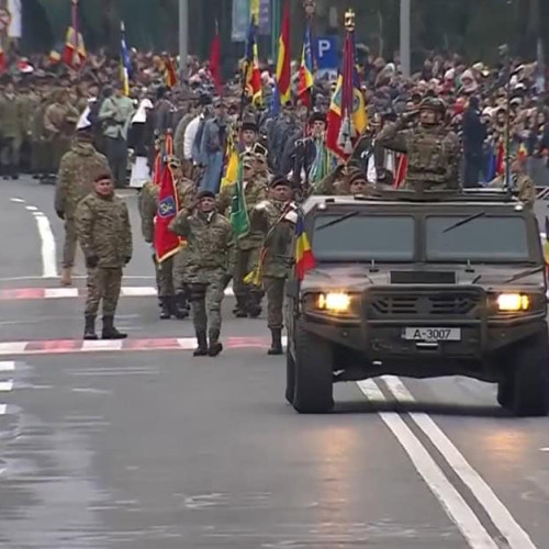 Parada militară de 1 Decembrie 2025 la Alba Iulia reunește peste 1000 de militari NATO și UE