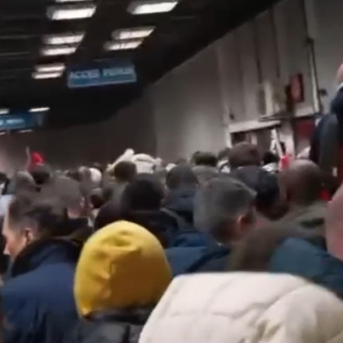 Stop cardiac în metroul din București în timpul paradei de 1 decembrie