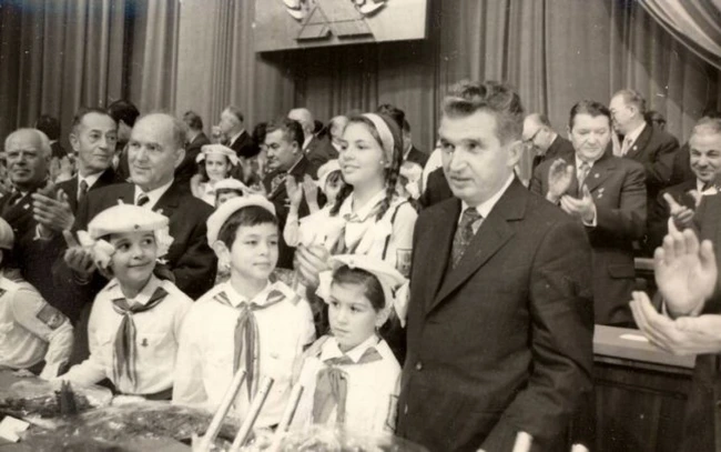 „Evadare din trecut”, un proiect educațional despre comunism prin tehnologie VR