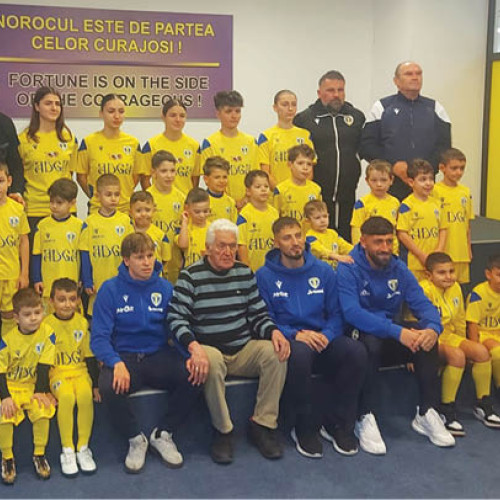 ADGA a oferit echipament copiilor din grupa 2019-2020 a Academiei Petrolul