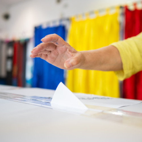 Alegătorii pot verifica online secția de vot pentru alegerile locale parțiale din 7 decembrie 2025