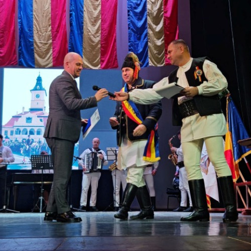 Junii Brașovecheni au marcat 175 de ani de existență și Ziua Națională la Brașov