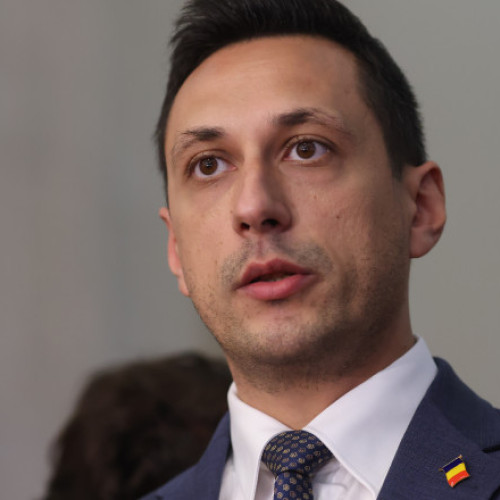 Vlad Gheorghe se retrage din cursa pentru Primăria Capitalei și îl sprijină pe Ciprian Ciucu