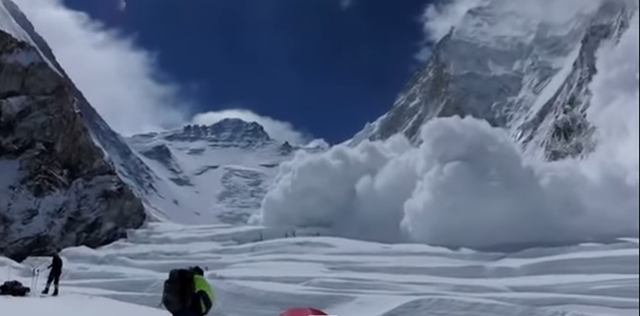 Risc crescut de avalanșe în Munții Bucegi, Făgăraș și Parâng-Șureanu