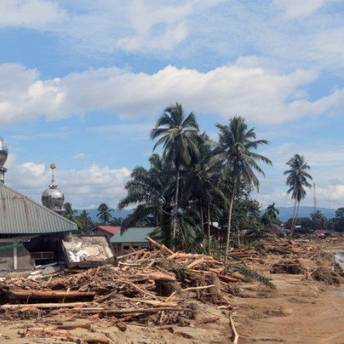 Cel puțin 753 de morți în Indonezia din cauza inundațiilor și alunecărilor de teren