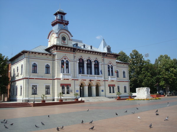 Relocarea serviciilor de permise și pașapoarte la Universitatea Constantin Brâncuși, reluată