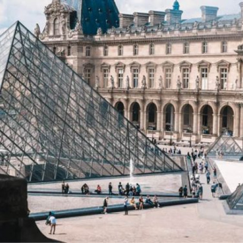 Luvru crește prețul biletelor pentru turiștii din afara Europei în 2026