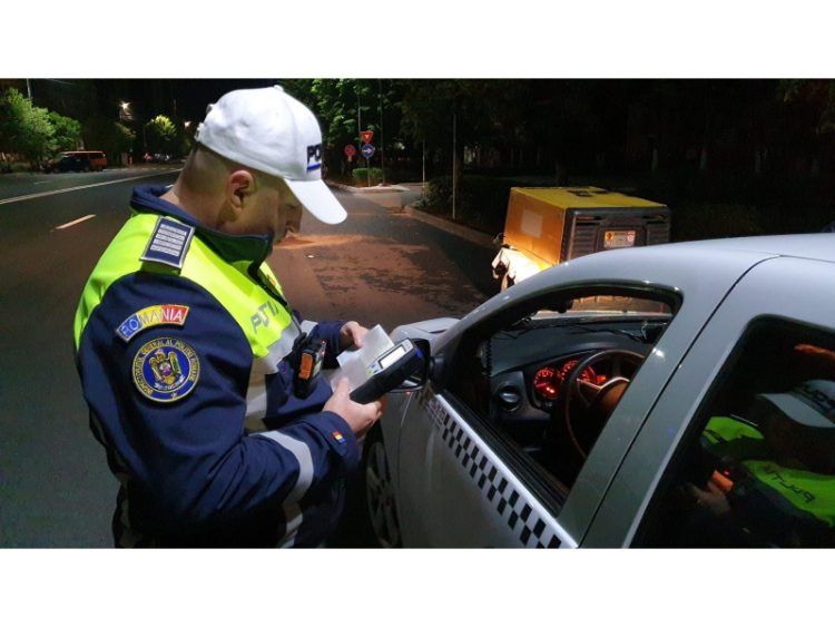 Adolescent cercetat pentru conducere fără permis și ignorarea semnalului poliției