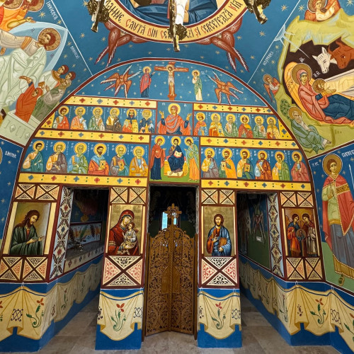 Bisericuța din Ursoaia, renovată înainte de sărbători