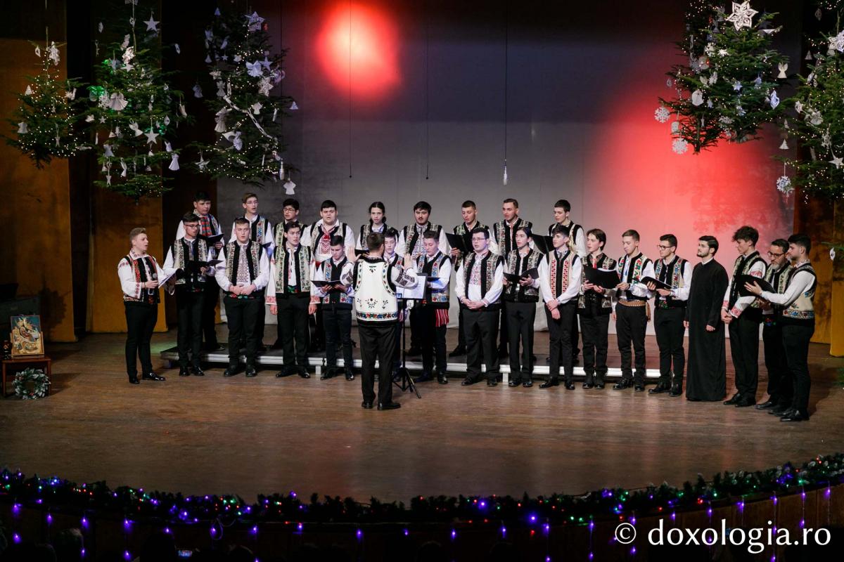 Concert de colinde la Casa de Cultură a Sindicatelor din Botoșani