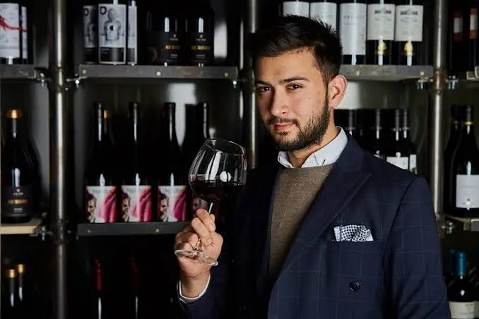 Abund Berry investește 4 milioane de euro în sere verticale pentru căpșune în România