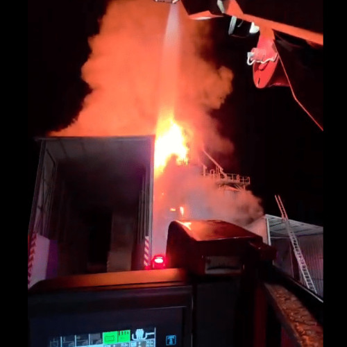 Incendiu la un uscător de cereale din Enisala a distrus 15 tone de floarea-soarelui