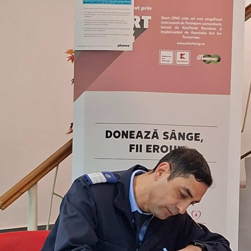 Jandarmii tulceni își arată solidaritatea donând sânge la Centrul de Transfuzii