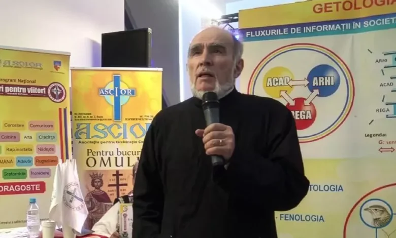 Preotul Aurelian Damian scapă de dosarul penal după ce promova mișcarea legionară și un candidat prezidențial în liceu