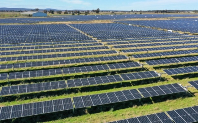 Primăria Cristian a semnat contractul pentru o centrală fotovoltaică de 460 kWp