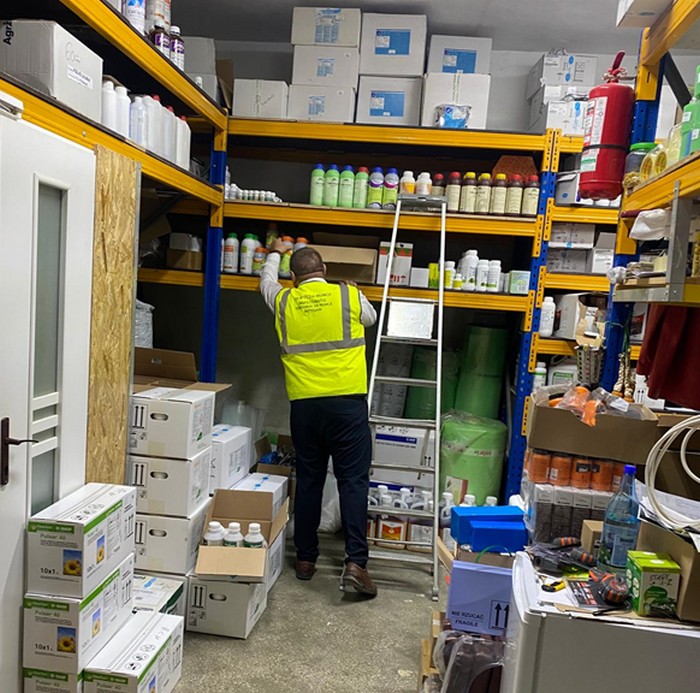 Inspectori ai muncii au descoperit muncă nedeclarată și nereguli la firme din Botoșani