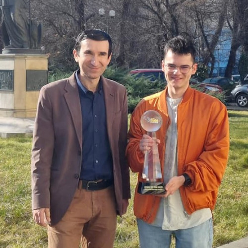 David Preda și Octavian Dumitru - Premiați de Academia Română pentru Olimpicul lor de aur la Olimpiada Inter. de Geografie