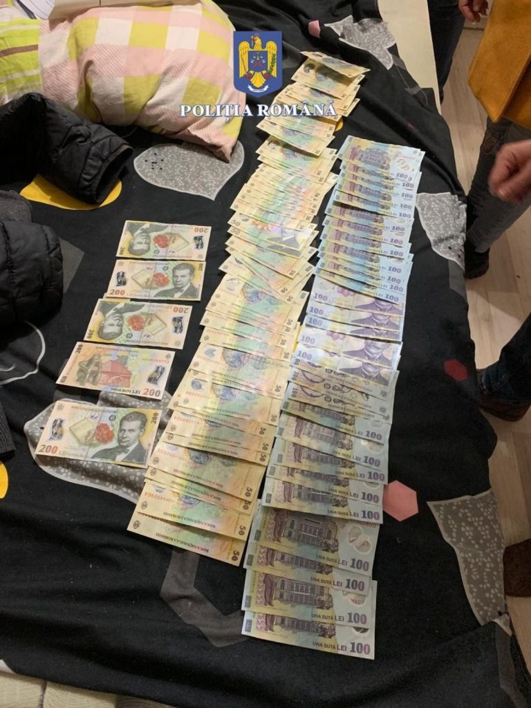Percheziție în Mehedinți pentru falsificarea și circulația de bancnote false