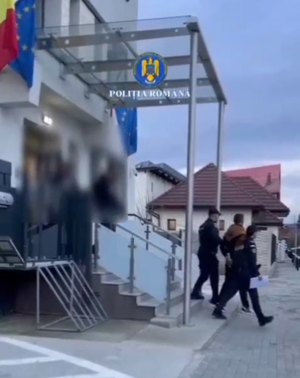 Doi tineri din Gorj reținuți după un conflict violent la un local din Telești